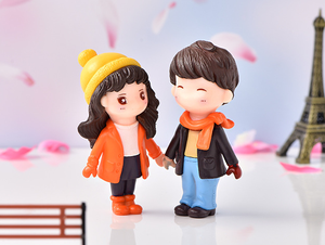 Décoration de gâteau en résine peinte à la main en gros, figurine de couple Mr & Mrs, mariée et marié pour mariage - Product Image 3