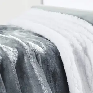 Couverture d'hiver de luxe Double couche en flanelle Sherpa polaire pour canapé de chien