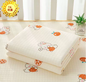 Alfombrilla de Pañales Amarilla de Alta Calidad, Suave al Tacto, con Logotipo Personalizado, Portátil, de Tamaño Pequeño - Product Image 5
