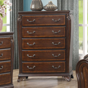 Ensemble de meubles de chambre à coucher ornés - Lit à panneaux sculptés, commode avec miroir, table de chevet - Product Image 2