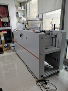 Nhà Máy Giá giấy tự động cho ăn Máy cán nhiệt nóng lạnh cuộn giấy Máy cán - Product Image 2