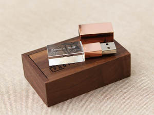 Gitra <span class=keywords><strong>Crystal</strong></span> Pen Drive Usb de madera Flash Drive Glass U Disk <span class=keywords><strong>Memory</strong></span> <span class=keywords><strong>Stick</strong></span> 4GB 8GB 16GB 32GB 64GB Regalo DE BODA Logotipo personalizado - Product Image 3