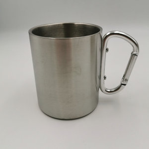 Mug à bière isotherme en acier inoxydable avec mousqueton, poignée autobloquante, isolation thermique 12-24 heures, portable pour le camping et les voyages en extérieur - Product Image 3