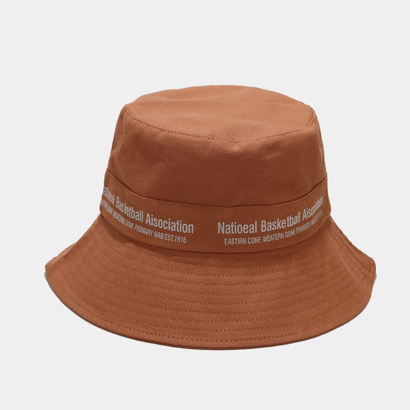 น้ำตาลอ่อน