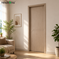 Portes en WPC imperméables Yingkang 2100*900mm, panneaux composites anti-humidité et anti-moisissure pour espaces publics, services commerciaux, panneaux écologiques