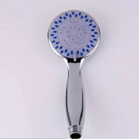 Fournisseur de douches à effet pluie ergonomiques modernes, douches à main multi-jets haute pression, accessoires de salle de bain en gros