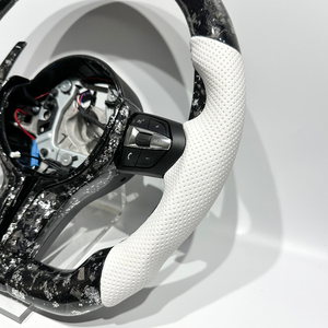 Volant personnalisé en fibre de carbone forgée à LED pour <span class=keywords><strong>BMW</strong></span> Série F F10 F30 E90 E92 <span class=keywords><strong>E87</strong></span> F46 F20 F21 F01 F08 - Product Image 2