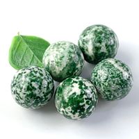 Sphère de jade vert Qinghai naturel poli en gros pour la décoration intérieure, le Feng Shui et la collection