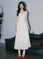 Robe longue midi évasée unie à col en V et fines bretelles pour femme, taille naturelle, idéale pour le printemps et les vacances à la plage (OEM/ODM)