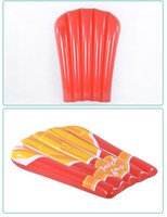 Bouée gonflable publicitaire personnalisée en forme de frites, idéale pour l'été, pour enfants, pour la piscine ou la plage