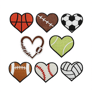 Parches Termoadhesivos Bordados Ecológicos con Forma de Corazón para Gorras de Baloncesto, Fútbol, Voleibol y Béisbol - Product Image 4