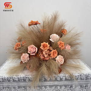 Boule de roses artificielles orange faites à la main LEDA pour événements, centre de table en plumes douces, toile de fond pour mariage - Product Image 4