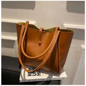 Sacs à main et sacs fourre-tout pour femmes, nouveau sac pour femme, sac fourre-tout simple, grande capacité, sac à bandoulière tendance pour l'hiver R2193 - Product Image 6