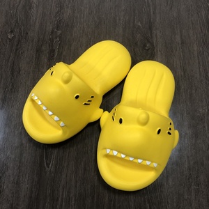 <strong>Shark</strong> Slippers Kids EVA Parent-child Shoes Cartoon Non-slip Soft Soles Creative <strong>Slides</strong> - Product Image 3