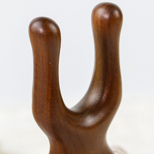 Golden Sandalwood Nose Scraper Frog Shaped Facial Meridian Massager Wooden Scalp Massager Craft 94x35x15mm - Product Image 2