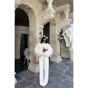 Veste en fausse fourrure Blaise blanche, longue et courte, à simple boutonnage, avec imprimé à carreaux, en fourrure de vison, de lapin et de renard, tissée - Product Image 6