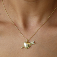 Collier pendentif en laiton plaqué or 18 carats avec zircon en forme de cœur et de flèche, cadeau romantique pour la Saint-Valentin pour les couples, vente en gros