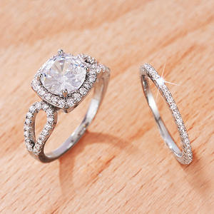 Anello di Fidanzamento in Oro Bianco con Diamante Taglio Brillante Rotondo, Diamante Naturale Colore D, Gioielli da Donna - Product Image 2