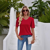 Kaos Polos Berwarna Solid dengan Cetakan Lucu, Lengan Reguler, Kancing, Kerah V, Bahan Poliester 2026