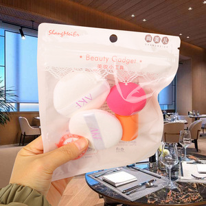 Éponge de maquillage ronde Akf Cushion Puff, lot de deux, utilisation sèche et humide - Product Image 2