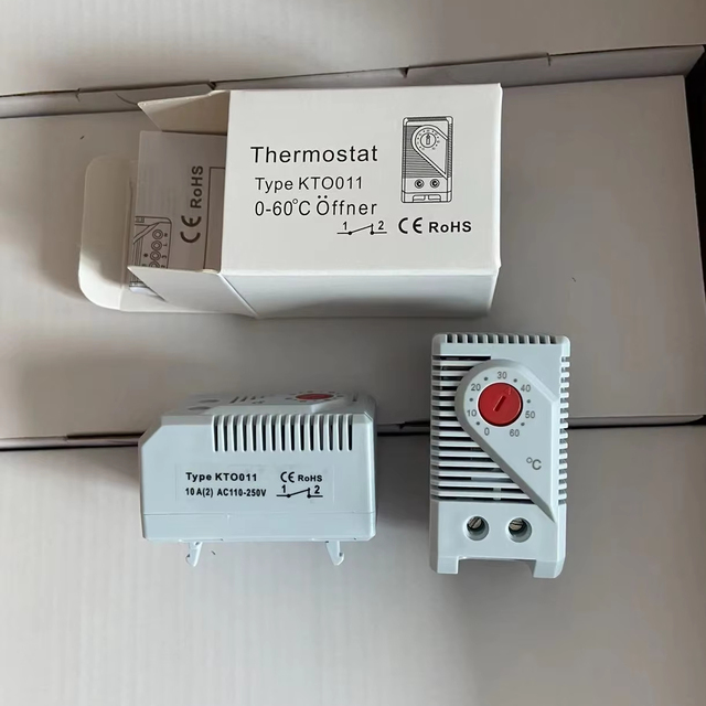 Thermostat KTO 011 Compact Normally Closed Mechanical Temperature Controller Bimetallic Sensing IP20 Protection Lightweight