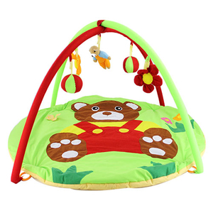 Tappetino da gioco per bambini elegante e colorato con giocattoli appesi per gattonare e giocare - Product Image 6