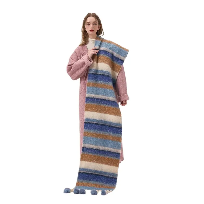 Sonbahar kış moda mavi ve beyaz yatay çizgili battaniye eşarp döngü iplik kaşmir kürk Pom Poms ile sıcak atkılar hissediyorum