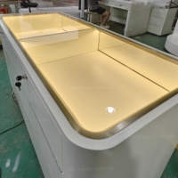 Vitrine à bijoux de luxe moderne avec éclairage LED, design étanche, construction durable, finition polie, étagère arrière solide, personnalisable
