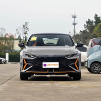 Berline Dongfeng Aeolus Yixuan de Qualité Certifiée avec Grande Autonomie et Prix Compétitif
