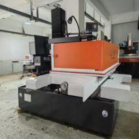Machine de découpe de fil et de coupe de fil de machine d'électroérosion CNC DK7763 à grande vitesse avec un prix compétitif