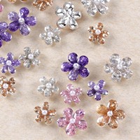 En gros, Breloques en pierres précieuses, diamants et strass blancs, violets, roses, en forme de fleurs à cinq pétales, accessoires et décorations 3D pour ongles