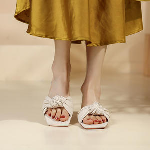 <span class=keywords><strong>Sandalias</strong></span> <span class=keywords><strong>planas</strong></span> informales para mujer, chanclas cómodas de mariposa, a la moda, para el verano - Product Image 2