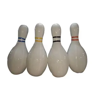 Komik şişme bowling makinesi ve çocuklar ve yetişkinler için slayt yarış ile komik şişme bowling alley beyaz top
