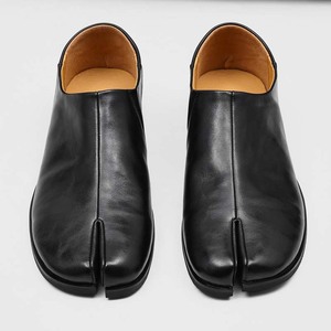 2026 New Arrival Mens Split Toe Loafers British Style Slip On Casual Shoes Fashion <b>Thin</b> Sole Leather Shoes - Product Image 3