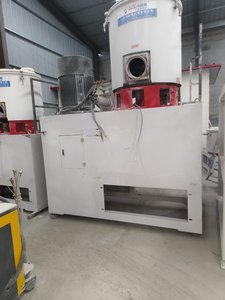 Machine à fabriquer des carreaux de salle de bain en résine synthétique moderne, machine à fabriquer des pierres artificielles, machine à fabriquer des carreaux lisses - Product Image 4
