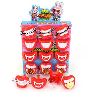Bonbons farfelus en forme de gros dents de cochon, sucettes en forme de téton - Product Image 2