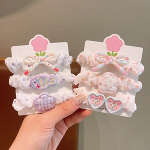 Une jolie et fraîche élastique à cheveux <span class=keywords><strong>pour</strong></span> une petite fille avec un anneau en forme de gros intestin. C'est une <span class=keywords><strong>coiffure</strong></span> populaire <span class=keywords><strong>pour</strong></span> les petites filles - Product Image 2
