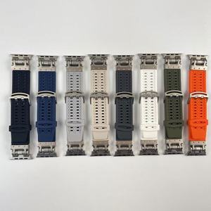 สายนาฬิกาซิลิโคนขายส่งสำหรับ Apple Watch Ultra 49 มม. SE 44 มม. Series 10/11 46 มม. สายนาฬิกาซิลิโคนพร้อมจี้โลหะ - Product Image 6