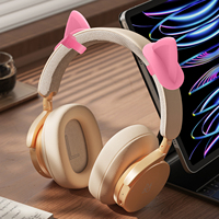 Breloques contemporaines en silicone en forme d'oreilles de chat pour écouteurs et casques de jeu - Cadeau d'anniversaire couleur personnalisée