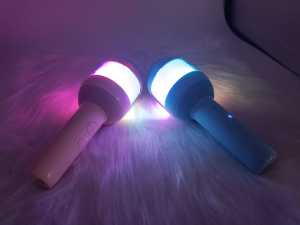 Hot Sell <b>Wireless</b> Condenser Microphone LED Lights Portable Handheld Speaker - Product Image 5