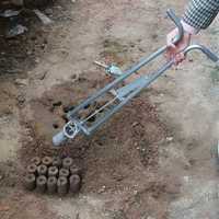 Perforateur de sol 4 tailles, outil de plantation à double poignée pour semis et repiquage