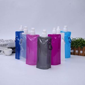 Bouteille d'eau pliable en PE de 480 ml pour le sport et les voyages en plein air, sac à eau portable en plastique pliable - Product Image 2