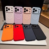 Coque de téléphone en silicone souple à ondulations d'eau magnétique pour chargement sans fil pour iPhone 18 17 16 15 14 Pro Max