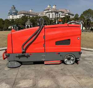 Machine de nettoyage de sols industriels, véhicule de voirie avec large bande de nettoyage pour routes publiques et aires de stationnement - Product Image 3
