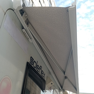 Mái hiên xếp tự động Soleflex S30 cho xe cắm trại, nhà di động, có đèn - Product Image 5