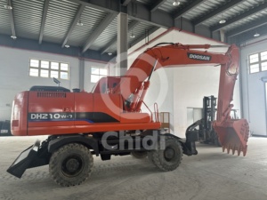 Doosan-Excavadora de orugas hidráulica usada, modelo de 20 toneladas con bomba de motor y caja de cambios, modelo de 20 toneladas, en stock - Product Image 3