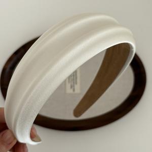 Diadema Elegante de Satén para Mujer, Accesorio para el Cabello con Borde Geométrico Simple de Color Sólido, Diadema Suave y Elástica - Product Image 3