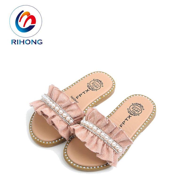 Пользовательский Модный логотип, Новое поступление, Стильные домашние тапочки из ПВХ на танкетке с цветочным узором, домашние детские тапочки для девочек