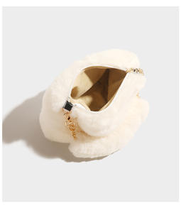 <span class=keywords><strong>Sac</strong></span> à bandoulière en peluche pour <span class=keywords><strong>femme</strong></span>, tendance 2025, ouverture et fermeture, <span class=keywords><strong>sac</strong></span> à main mignon en fourrure, chaîne de <span class=keywords><strong>sac</strong></span> à bandoulière, <span class=keywords><strong>sac</strong></span> bandoulière - Product Image 4