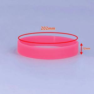 Pulsera de silicona que brilla en la oscuridad, redonda, colorida, resistente al agua, para correr de noche al aire libre, joyería de moda, pulseras promocionales - Product Image 2